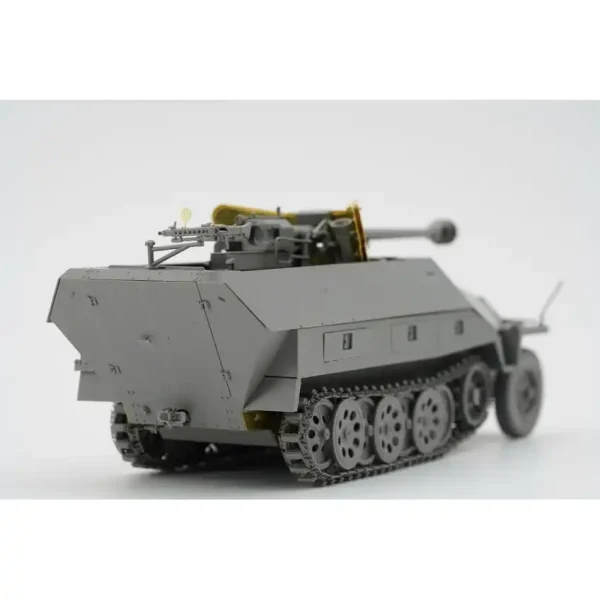 Border BT-043, 1/35 Sd.Kfz.251/22 ve 7,5 cm PaK 40 (Pakwagen) Yarı Paletli Zırhlı Araç Plastik Maketi - Görsel 3