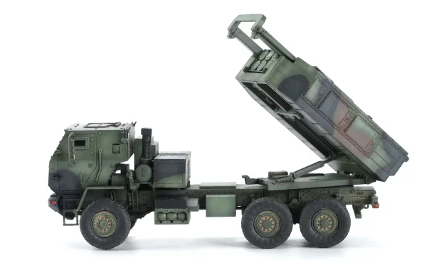 Meng 72-004, 1/72 U.S. M142 HIMARS Yüksek Hareket Kabiliyetli Topçu Roket Sistemi Plastik Maketi - Görsel 8