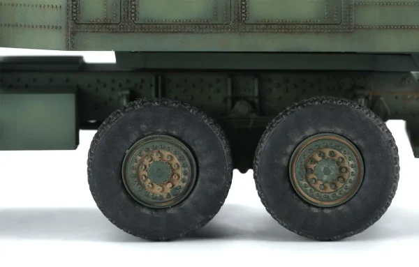 Meng 72-004, 1/72 U.S. M142 HIMARS Yüksek Hareket Kabiliyetli Topçu Roket Sistemi Plastik Maketi - Görsel 9