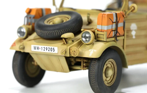 Meng VS015, 1/35 German Pkw.K1 Kübelwagen Type 82 (North Africa) Plastik Maketi - Görsel 3