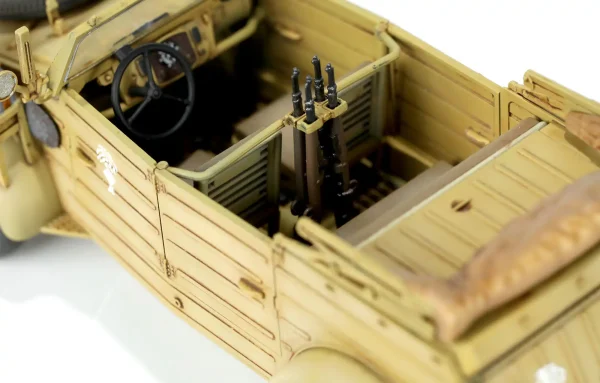 Meng VS015, 1/35 German Pkw.K1 Kübelwagen Type 82 (North Africa) Plastik Maketi - Görsel 7