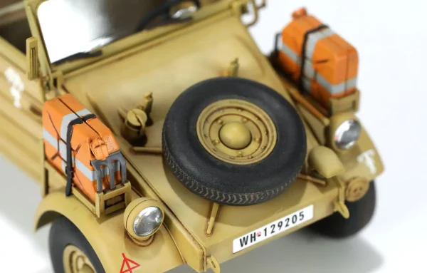 Meng VS015, 1/35 German Pkw.K1 Kübelwagen Type 82 (North Africa) Plastik Maketi - Görsel 9