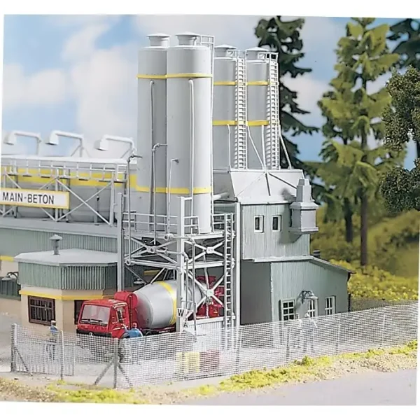 Piko 61131, 1/87 Beton Santralı Çimento Siloları Plastik Maketi - Görsel 2