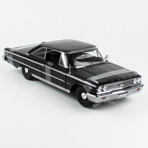 1/18 1963 Ford Galaxie 500/XL Hardtop Siyah Diecast