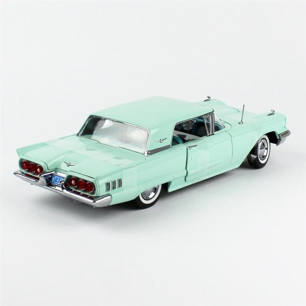 1/18 1960 Ford Thunderbird Hard Top Diecast, Sunstar 4310 - Görsel 4