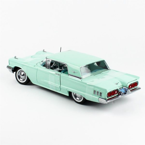 1/18 1960 Ford Thunderbird Hard Top Diecast, Sunstar 4310 - Görsel 3