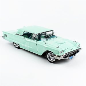 1/18 1960 Ford Thunderbird Hard Top Diecast