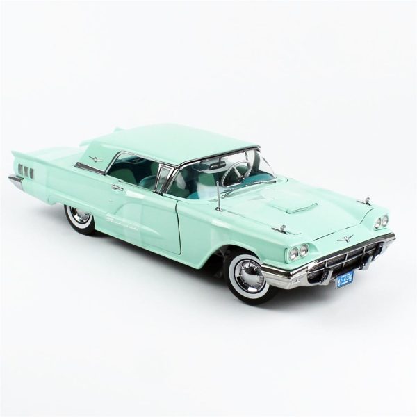 1/18 1960 Ford Thunderbird Hard Top Diecast