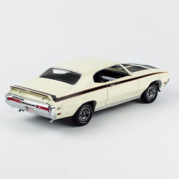 1/18 1970 Buick GSX Beyaz Diecast, Sunstar 5701 - Görsel 4