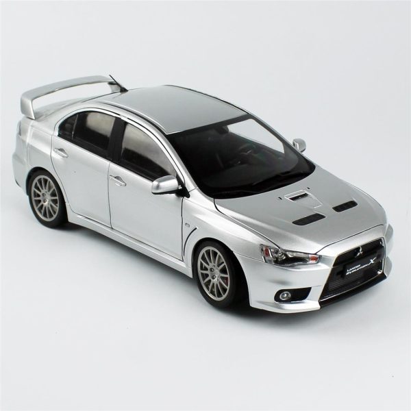 1/18 Mitsubishi Lancer Evolution X Gümüş Metalik Diecast