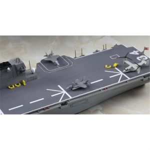 1/700 JMSDF DDH Kaga Helicopter Destroyer plastik maketi