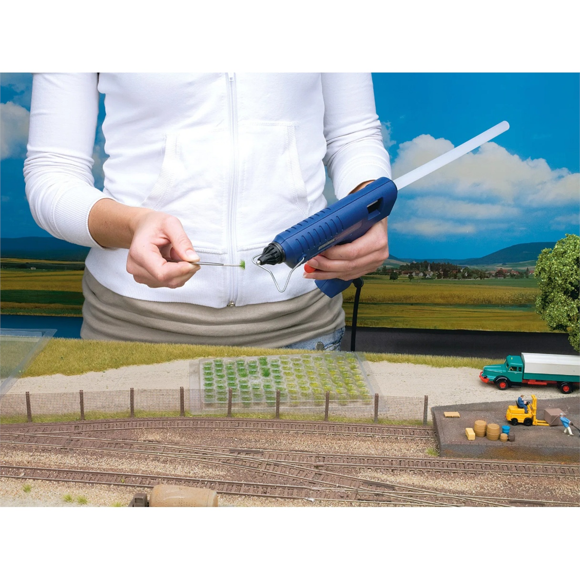 Noch 7005, Canlı Renkli XL Çimen Kümeleri Diorama Malzemesi - Görsel 4