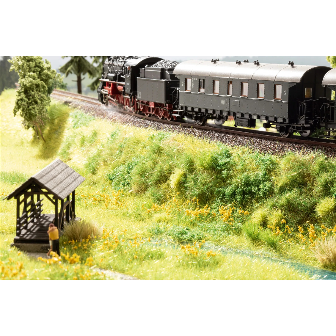 Noch 7257, 12x18 cm. Kırmızı Çiçekli Çayır Yeşili Yer Örtücü Folyaj Diorama Malzemesi - Görsel 8