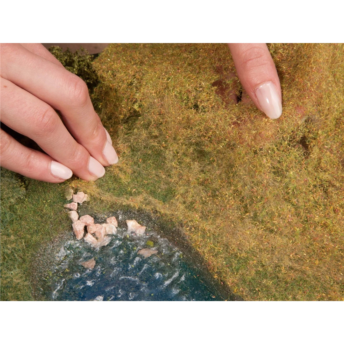 Noch 7300, 20x23 cm. Yeşil Yaprak Dokulu Folyaj Diorama Malzemesi - Görsel 5