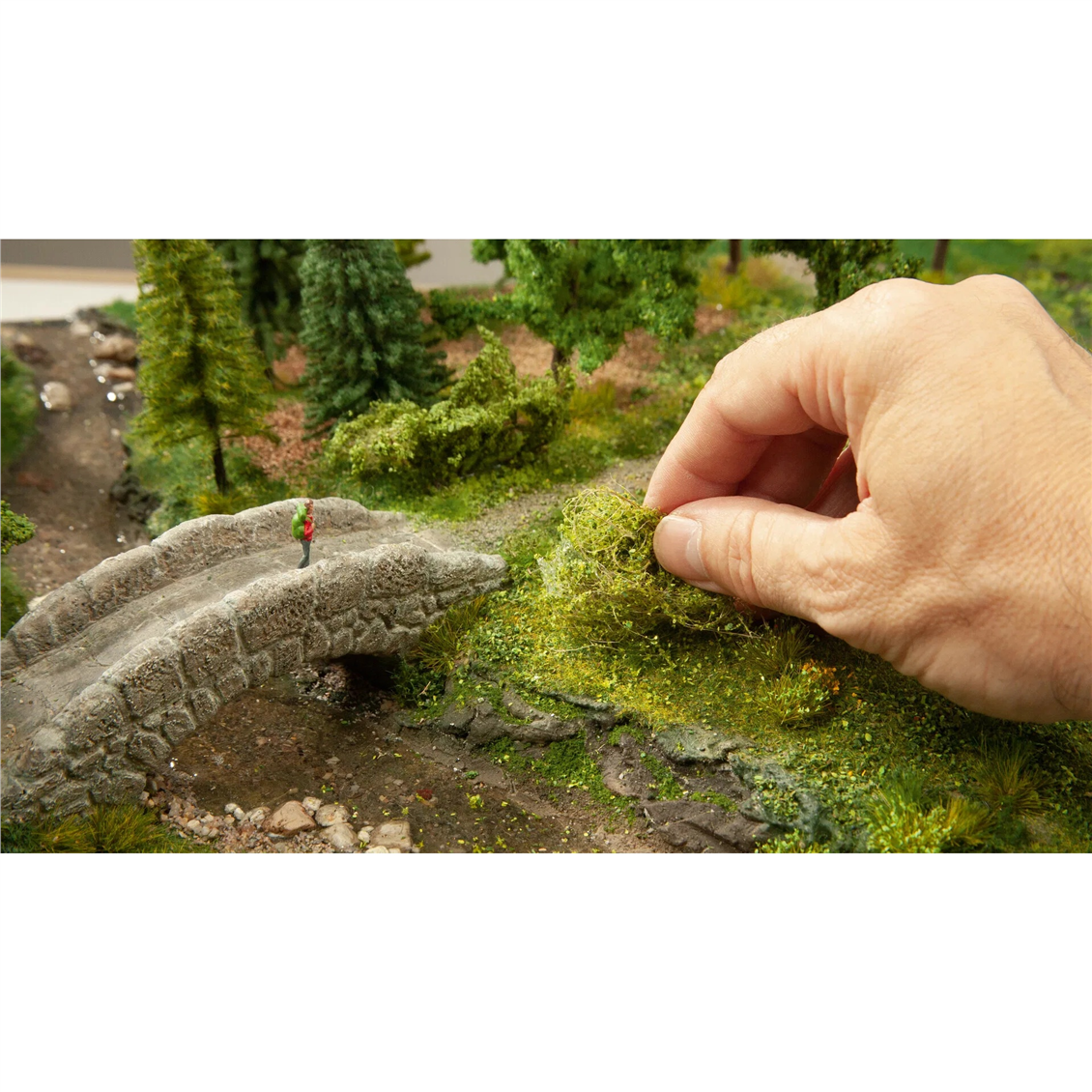 Noch 7311, 20x23 cm. Koyu Yeşil Çalı Dokulu Folyaj Diorama Malzemesi - Görsel 4