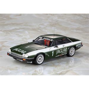 1/24 Jaguar XJ-S H.E.TWR plastik maketi