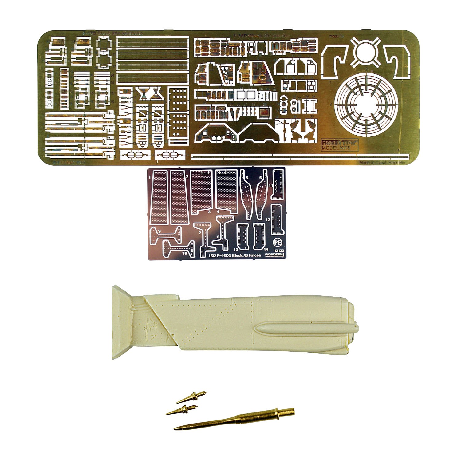 HT 060, 1/32 F-16C B-30/40/50+ Plasik Maketi - Görsel 3